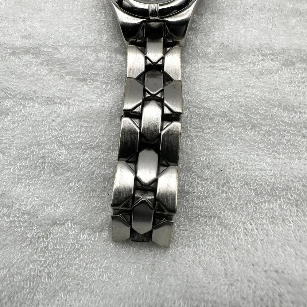 Jaclyn Smith Women's Quartz Date Watch Silver Bracelet Brown Dial